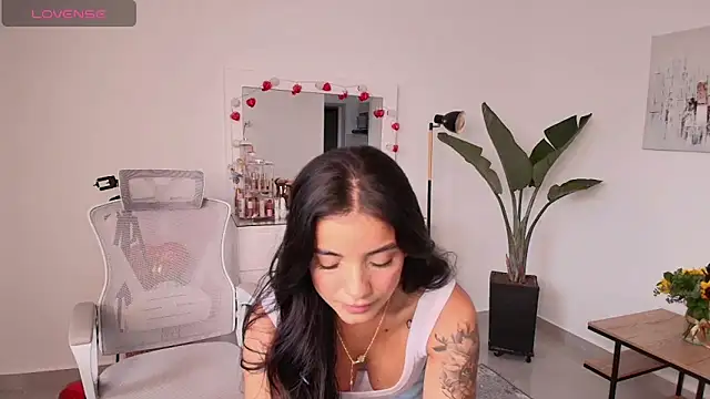 LairaScott online show from 26, 2, 2026