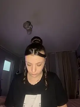 bunnythetailor online show from 7, 11, 2025