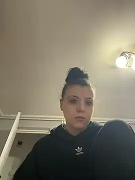 bunnythetailor online show from 15, 2, 2026