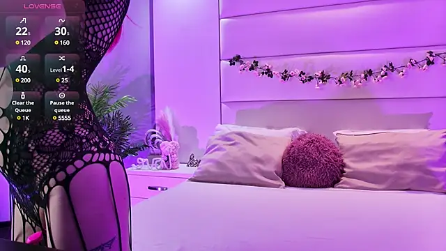 AylaPearl online show from 18, 2, 2025