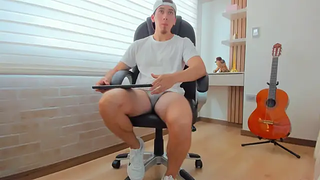 Tombarden online show from 26, 11, 2025