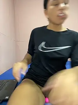 Snapshot of HeatherCobs chatting on 29, 11, 2025 HeatherCobs online show from 29, 11, 2025