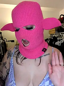 Snapshot of goblingirl888 chatting on 10, 9, 2025 goblingirl888 online show from 10, 9, 2025