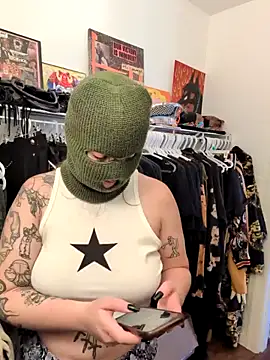 Snapshot of goblingirl888 chatting on 2, 10, 2025 goblingirl888 online show from 2, 10, 2025