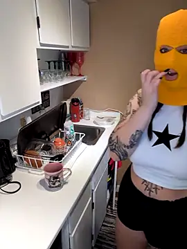 Snapshot of goblingirl888 chatting on 4, 10, 2025 goblingirl888 online show from 4, 10, 2025