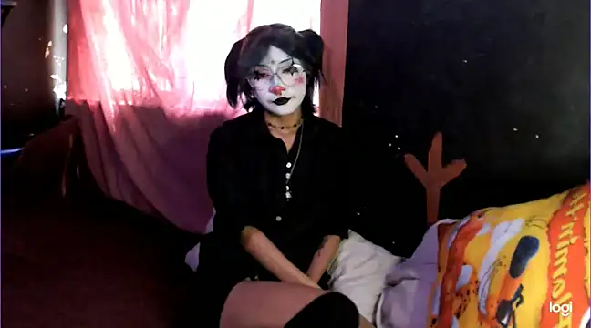 Snapshot of Sharkyu1 chatting on 2, 3, 2025 Sharkyu1 online show from 2, 3, 2025