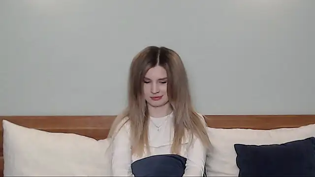 Chloe Addison online show from 12, 2, 2025