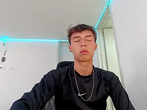 Snapshot of Juanmres chatting on 27, 9, 2025 Juanmres online show from 27, 9, 2025