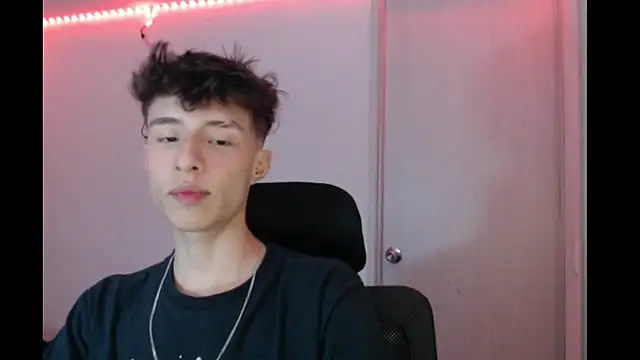 Snapshot of Juanmres chatting on 20, 11, 2025 Juanmres online show from 20, 11, 2025