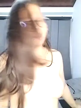 Vale Saenzz online show from 12, 2, 2025