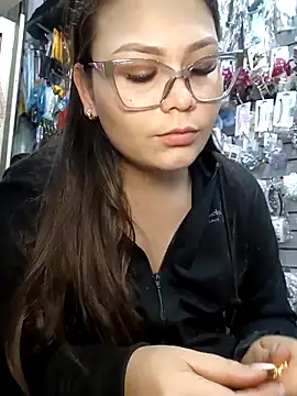 Vale Saenzz online show from 1, 10, 2025