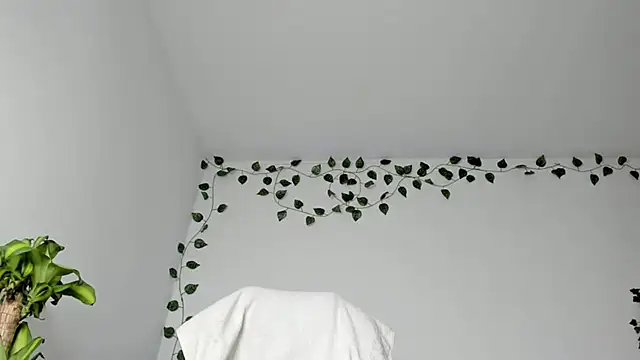 Snapshot of viankaa_miller chatting on 9, 3, 2025 viankaa miller online show from 9, 3, 2025