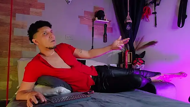 Snapshot of AngeloColleen chatting on 29, 11, 2025 AngeloColleen online show from 29, 11, 2025