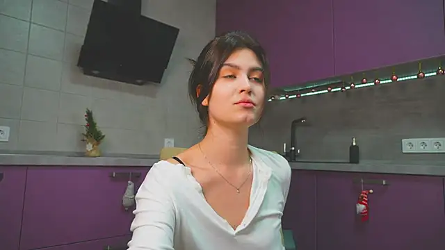 KennaVorn online show from 2, 2, 2025