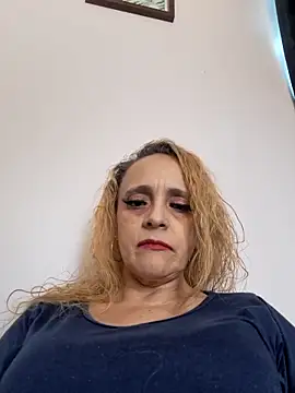 VICTORIAHANK  online show from 25, 2, 2026