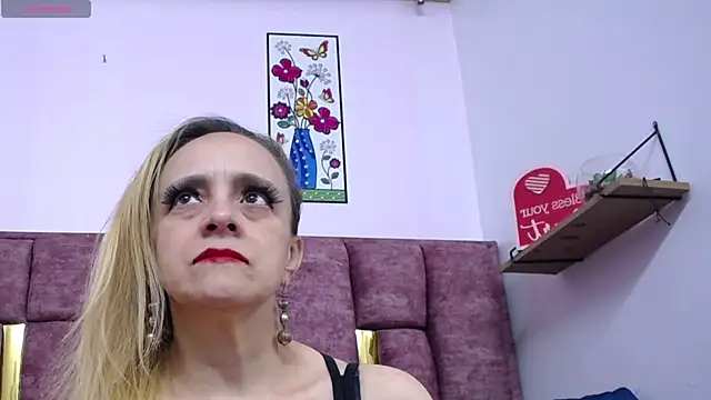 VICTORIAHANK  online show from 27, 3, 2026