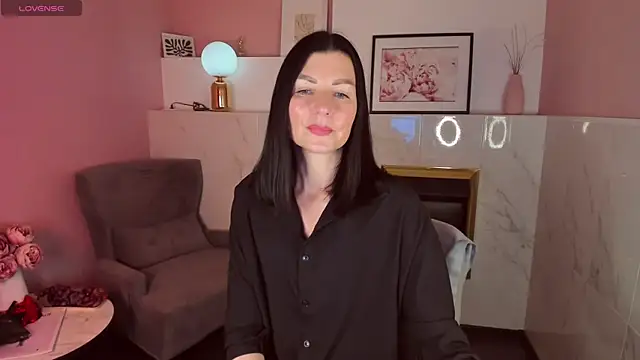 Snapshot of MonicaCheerful chatting on 5, 2, 2025 MonicaCheerful online show from 5, 2, 2025