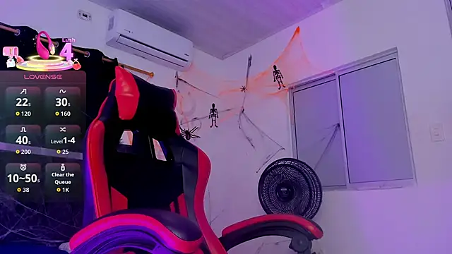 Nicol TransGirl online show from 2, 11, 2025