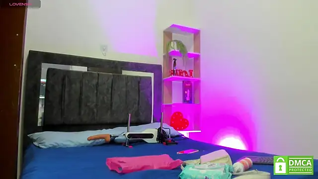 Nicol TransGirl online show from 29, 4, 2026