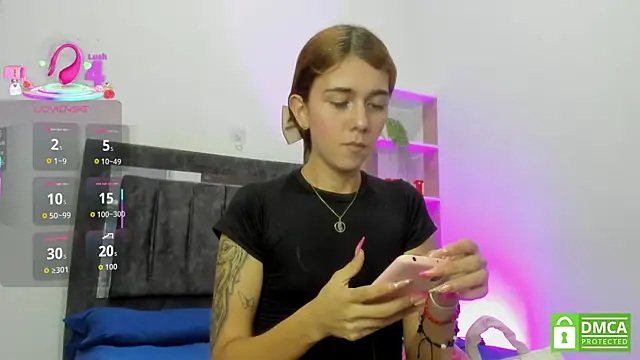 Snapshot of Nicol_TransGirl chatting on 5, 5, 2026 Nicol TransGirl online show from 5, 5, 2026