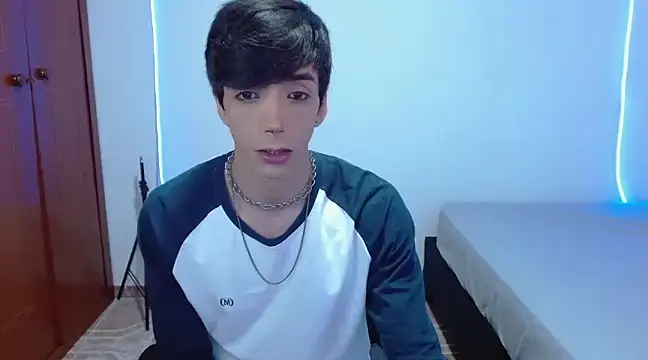 H3ll B0I online show from 7, 3, 2025