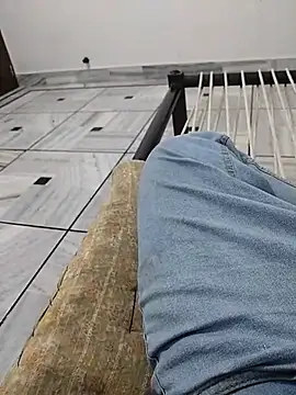 xmanrawan2 online show from 13, 3, 2025