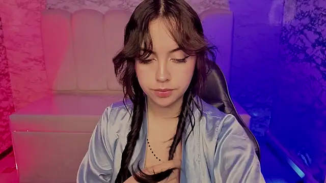 Hela v online show from 23, 4, 2026