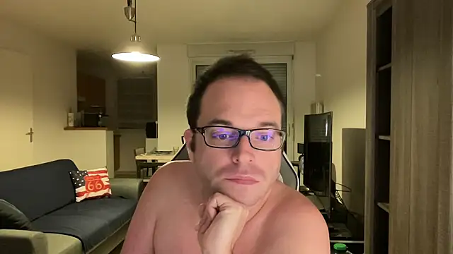 Funnyjul31 online show from 22, 2, 2025