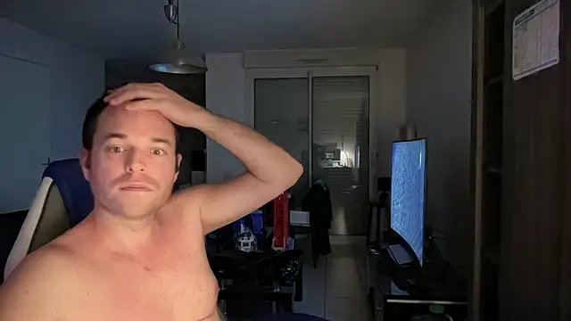 Funnyjul31 online show from 28, 2, 2025