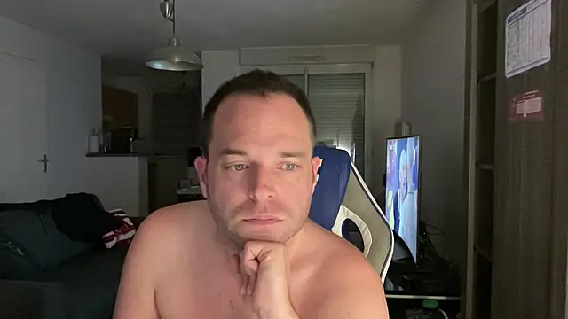 Funnyjul31 online show from 8, 3, 2025