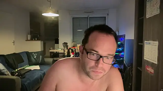 Funnyjul31 online show from 13, 12, 2025