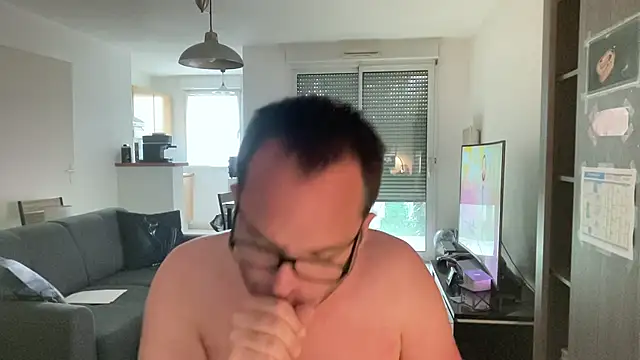 Funnyjul31 online show from 27, 4, 2026