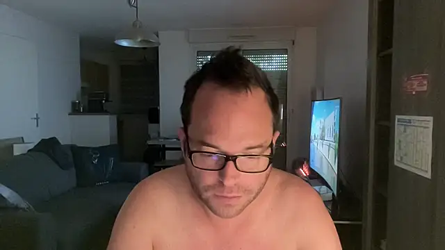 Snapshot of Funnyjul31 chatting on 8, 5, 2026 Funnyjul31 online show from 8, 5, 2026