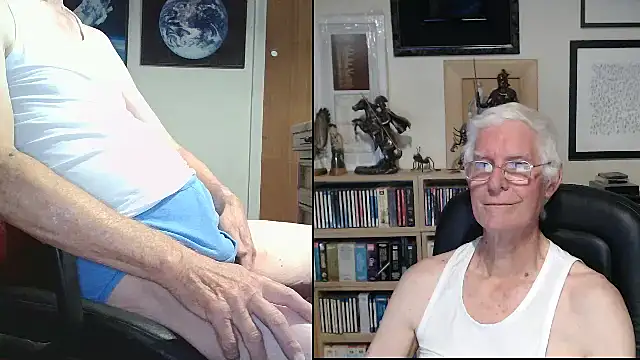 Snapshot of bigears chatting on 8, 10, 2025 bigears online show from 8, 10, 2025