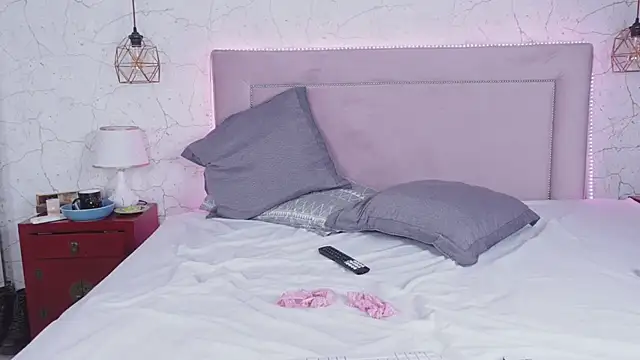 MillaBlis online show from 17, 3, 2025