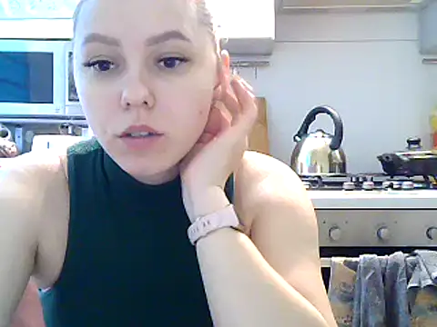 Snapshot of Misssweet_s chatting on 29, 1, 2025 Misssweet s online show from 29, 1, 2025