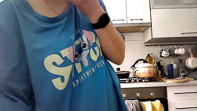 Snapshot of Misssweet_s chatting on 22, 2, 2025 Misssweet s online show from 22, 2, 2025