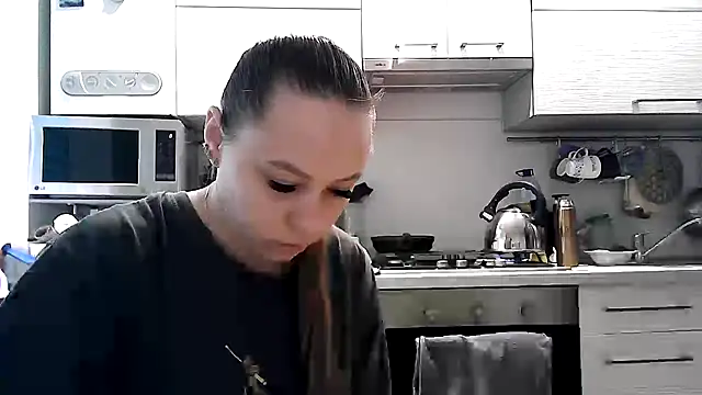 Snapshot of Misssweet_s chatting on 11, 3, 2025 Misssweet s online show from 11, 3, 2025