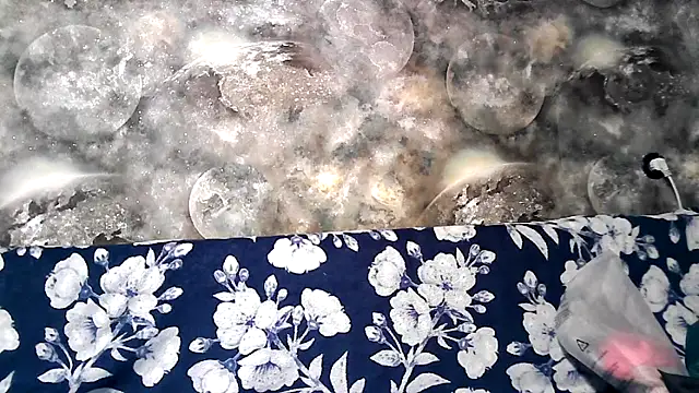 Snapshot of Misssweet_s chatting on 25, 9, 2025 Misssweet s online show from 25, 9, 2025