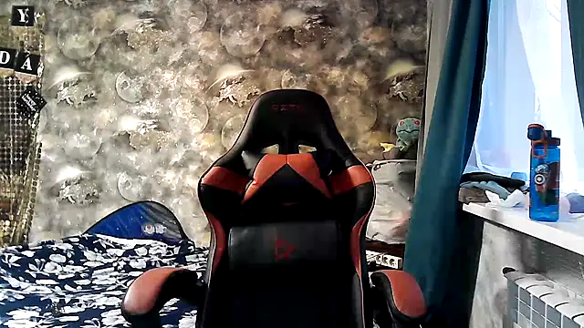 Snapshot of Misssweet_s chatting on 27, 11, 2025 Misssweet s online show from 27, 11, 2025