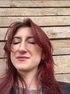 Violet Moreau online show from 31, 3, 2026