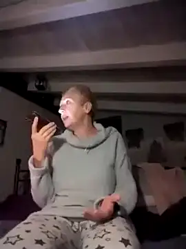 Snapshot of divinaerotica chatting on 10, 11, 2025 divinaerotica online show from 10, 11, 2025