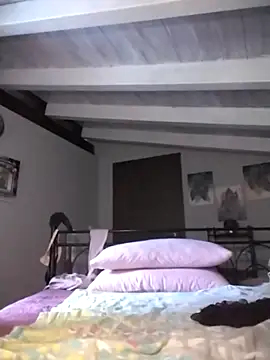 divinaerotica online show from 28, 4, 2026