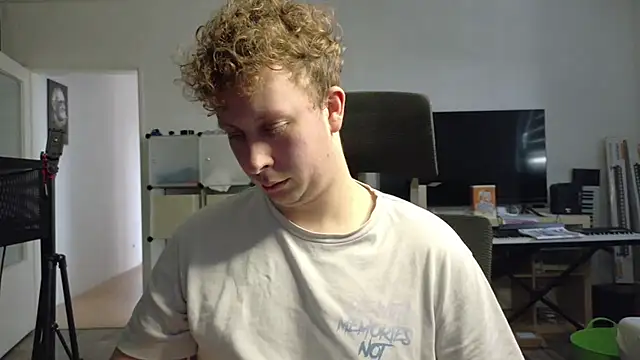maxxmonroe online show from 17, 10, 2025