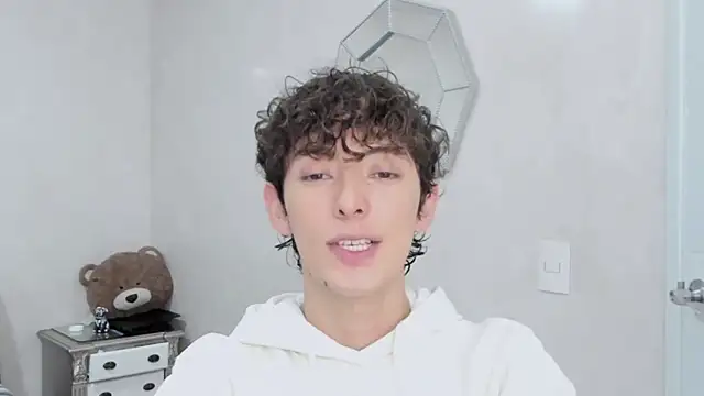 miketwink online show from 15, 2, 2026