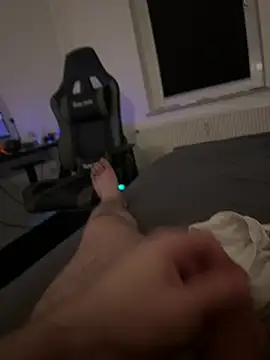 Mo 2003 online show from 8, 2, 2025