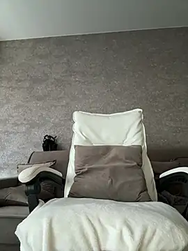 LillySquirtShot online show from 2, 7, 2026