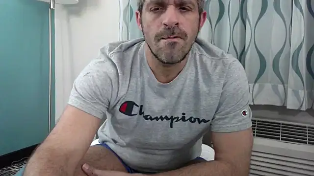 Snapshot of Troyt87 chatting on 23, 11, 2025 Troyt87 online show from 23, 11, 2025