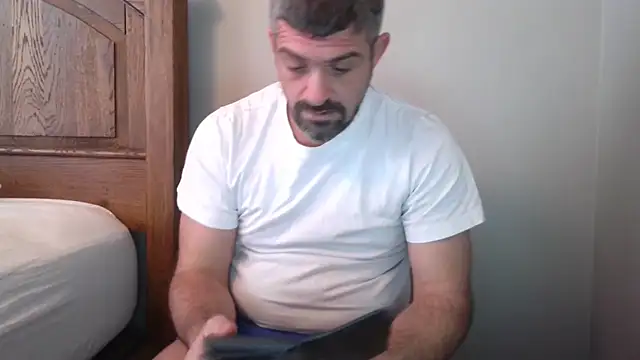 Snapshot of Troyt87 chatting on 6, 1, 2026 Troyt87 online show from 6, 1, 2026