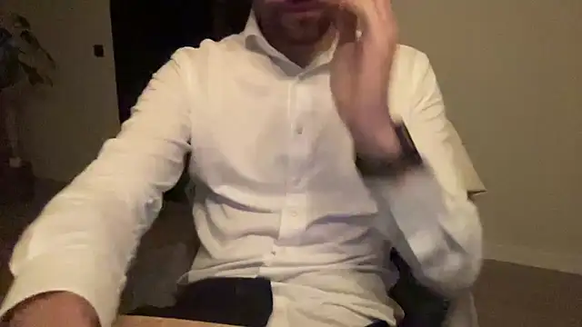 Snapshot of bullyboyy chatting on 20, 11, 2025 bullyboyy online show from 20, 11, 2025